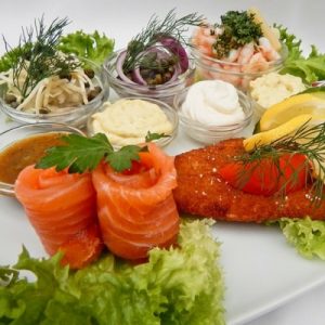 Lækker traditionel dansk mad ud af huset